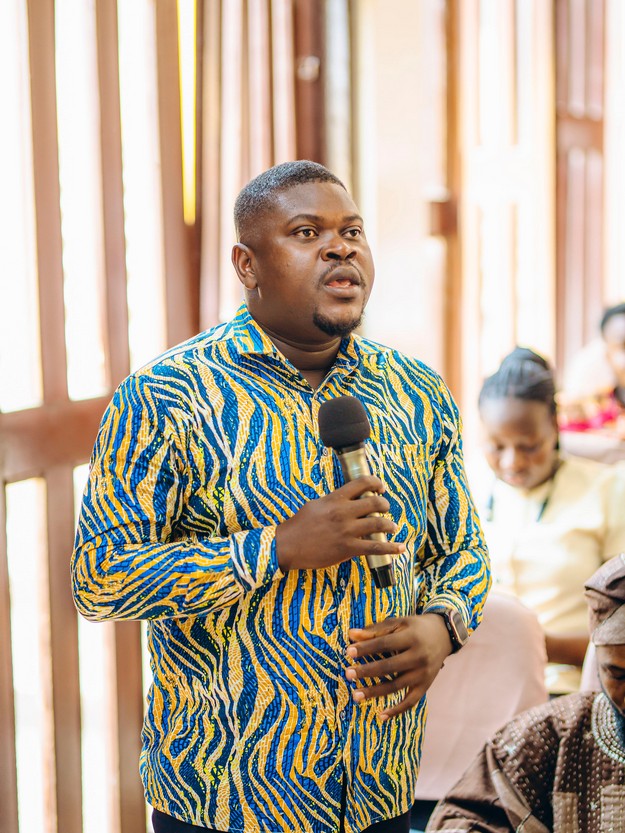 Addressing the PUSAG Senate
